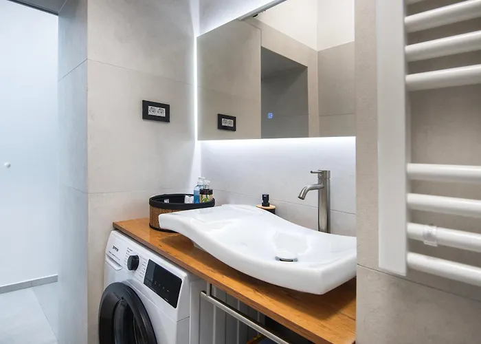 아파트 Lux Maximus 풀라