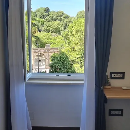 Lux Maximus Apartment